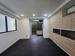 Cairnhill Road (D9), Terrace #462772431